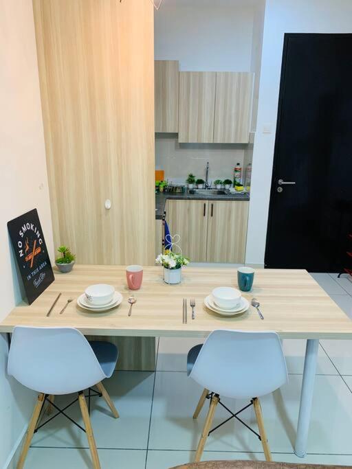 Stay@ Kiara Plaza Kajang/Semenyih Free Wifi/Car Park Exterior photo