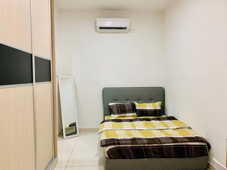 Stay@ Kiara Plaza Kajang/Semenyih Free Wifi/Car Park Exterior photo